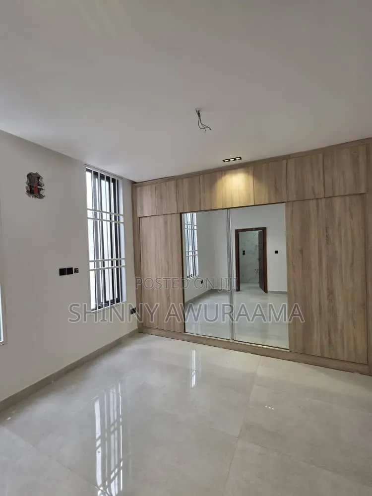 3bdrm House in East Legon Hills, School Junction for sale in School Junction