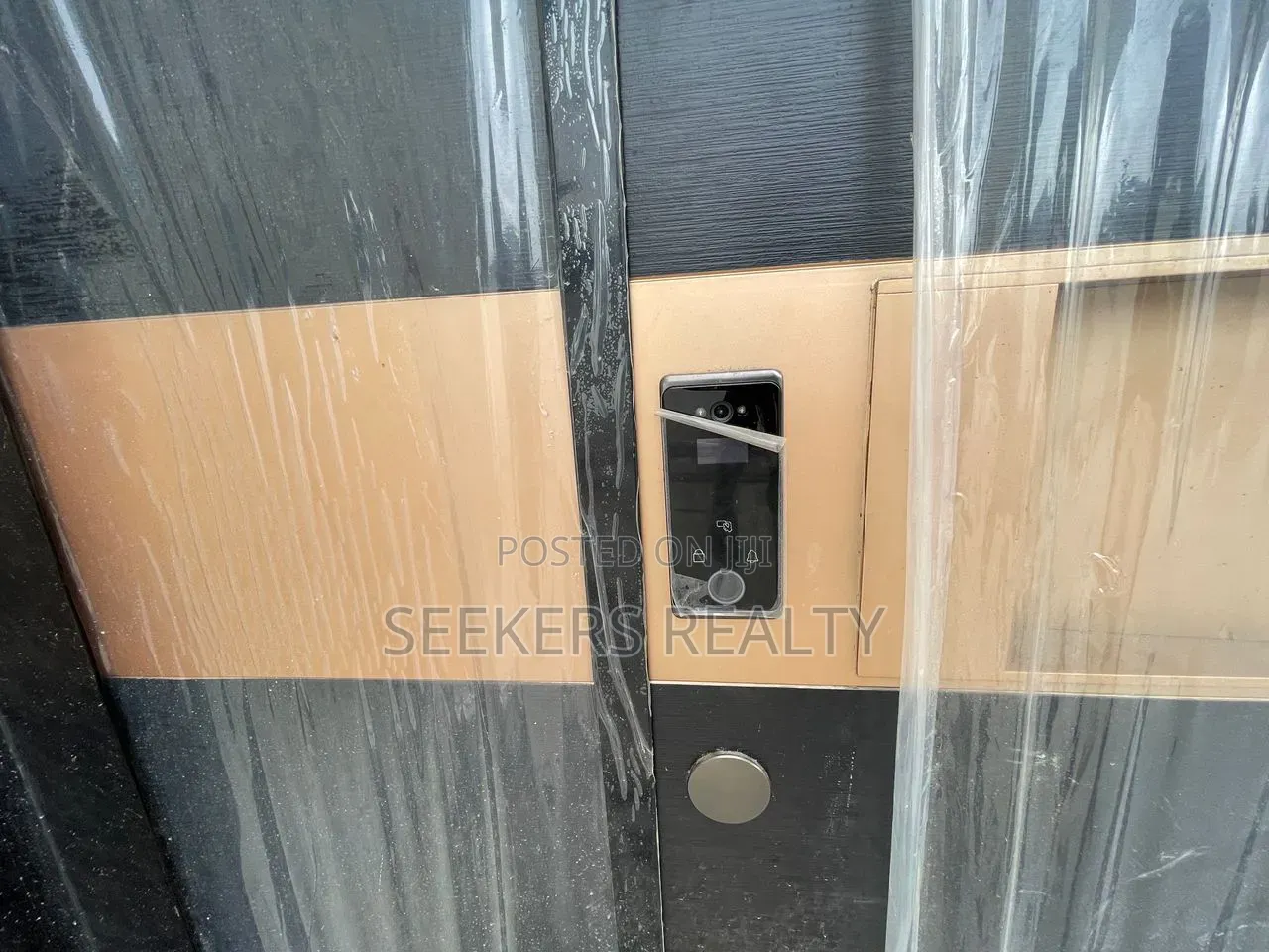 4bdrm Townhouse / Terrace in Seekers Realty, Labone Junction for rent in Labone Junction