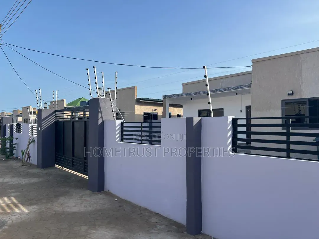 4bdrm House in Kwabenya Acp for rent in Kwabenya