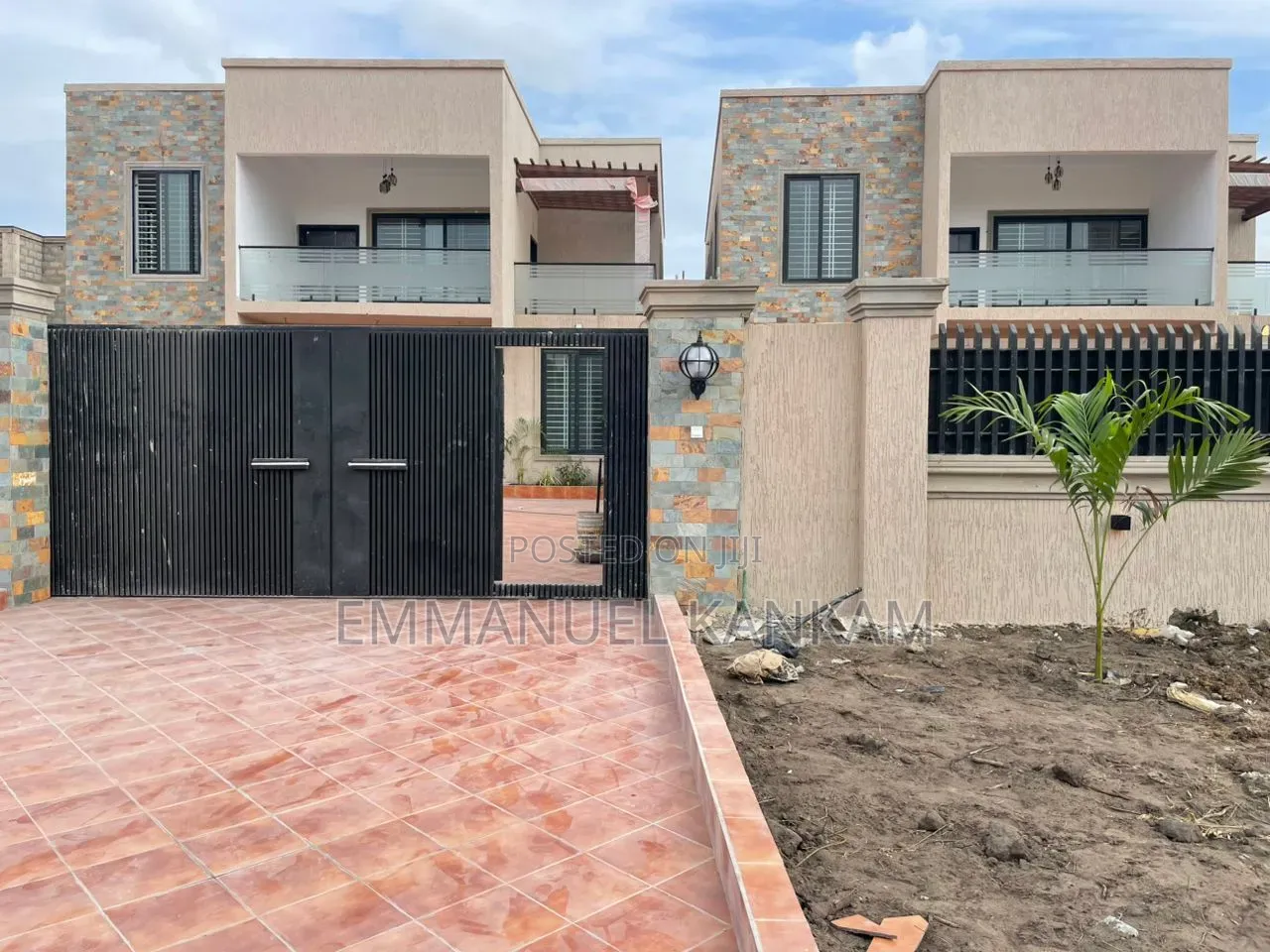 4bdrm House in Baatsona Total for sale in Baatsona Total