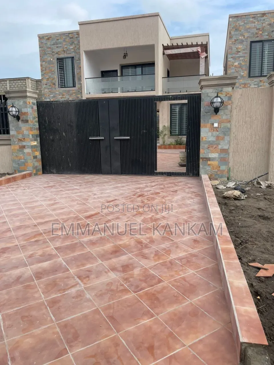 4bdrm House in Baatsona Total for sale in Baatsona Total