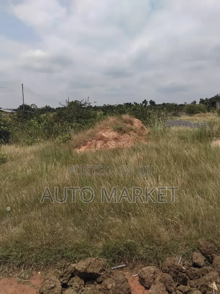One Plot of Land for Sale in Dawhenya