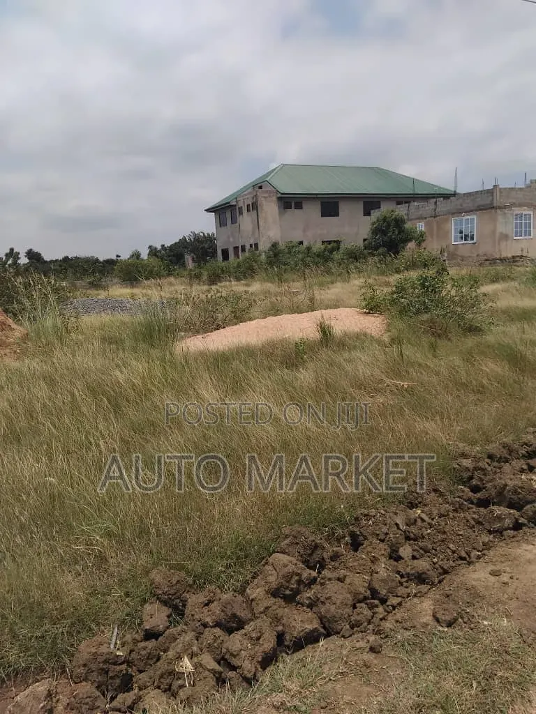 One Plot of Land for Sale in Dawhenya