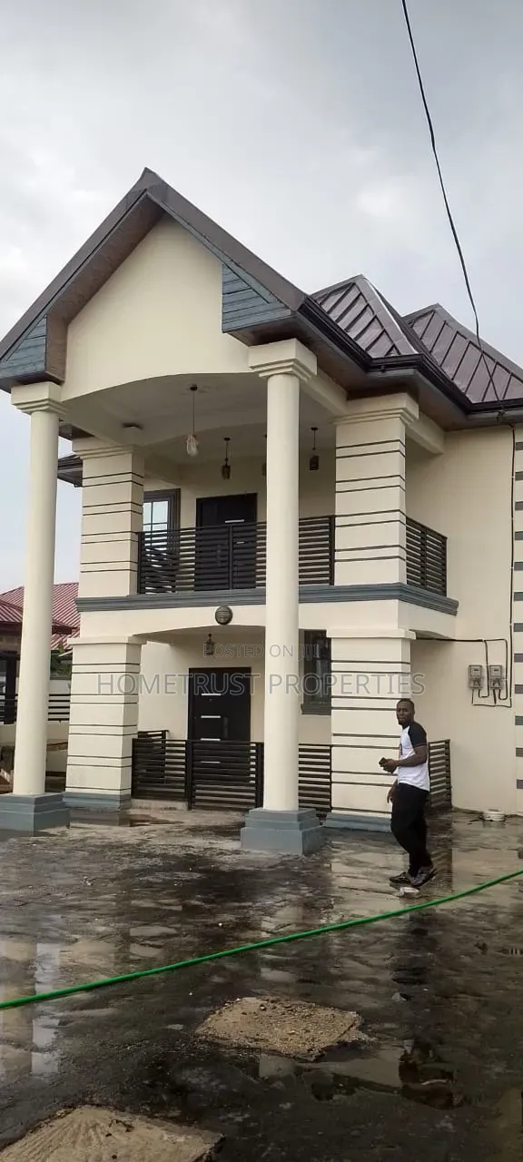 5bdrm Duplex in Pokuase Mayera for rent in Pokuase