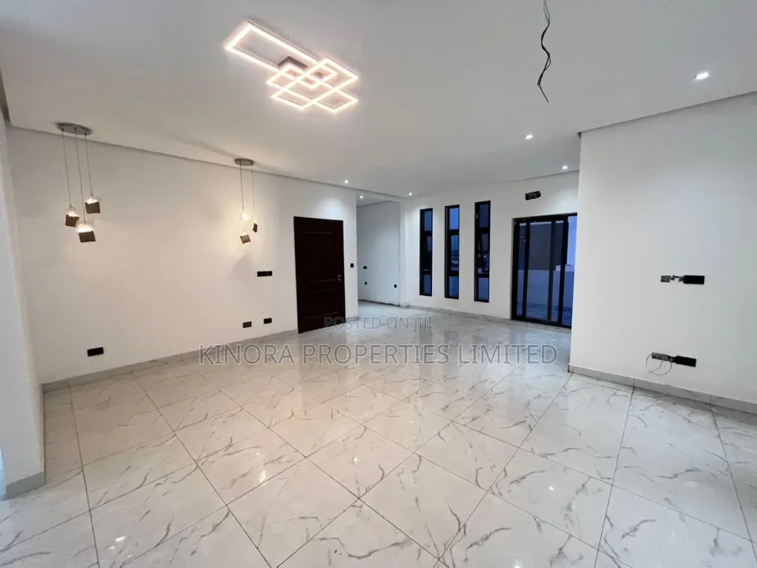 4bdrm Duplex in Anc Area, East Legon for sale in East Legon
