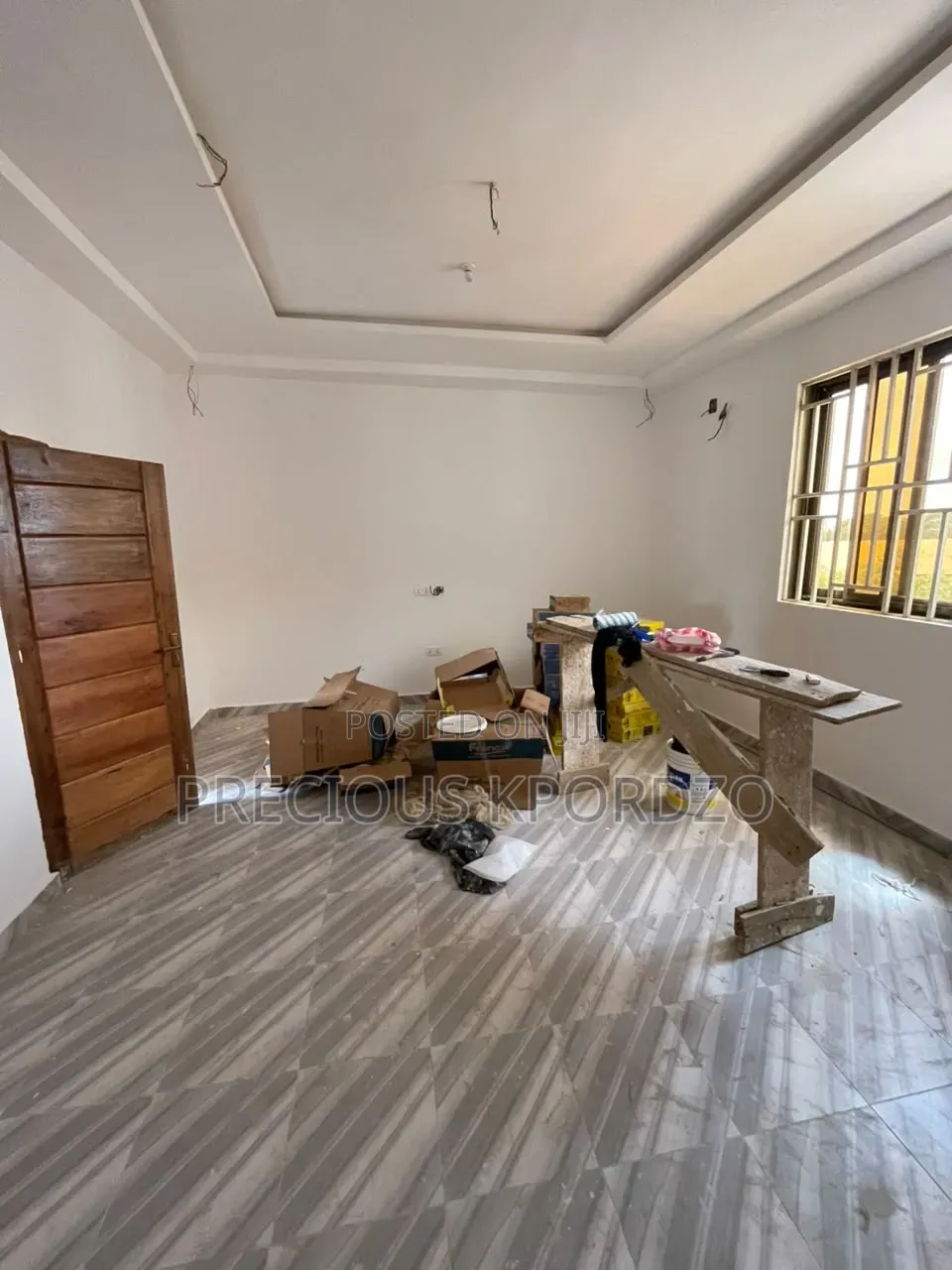 1bdrm Room & Parlour in Commandos Adenta for rent in Commandos