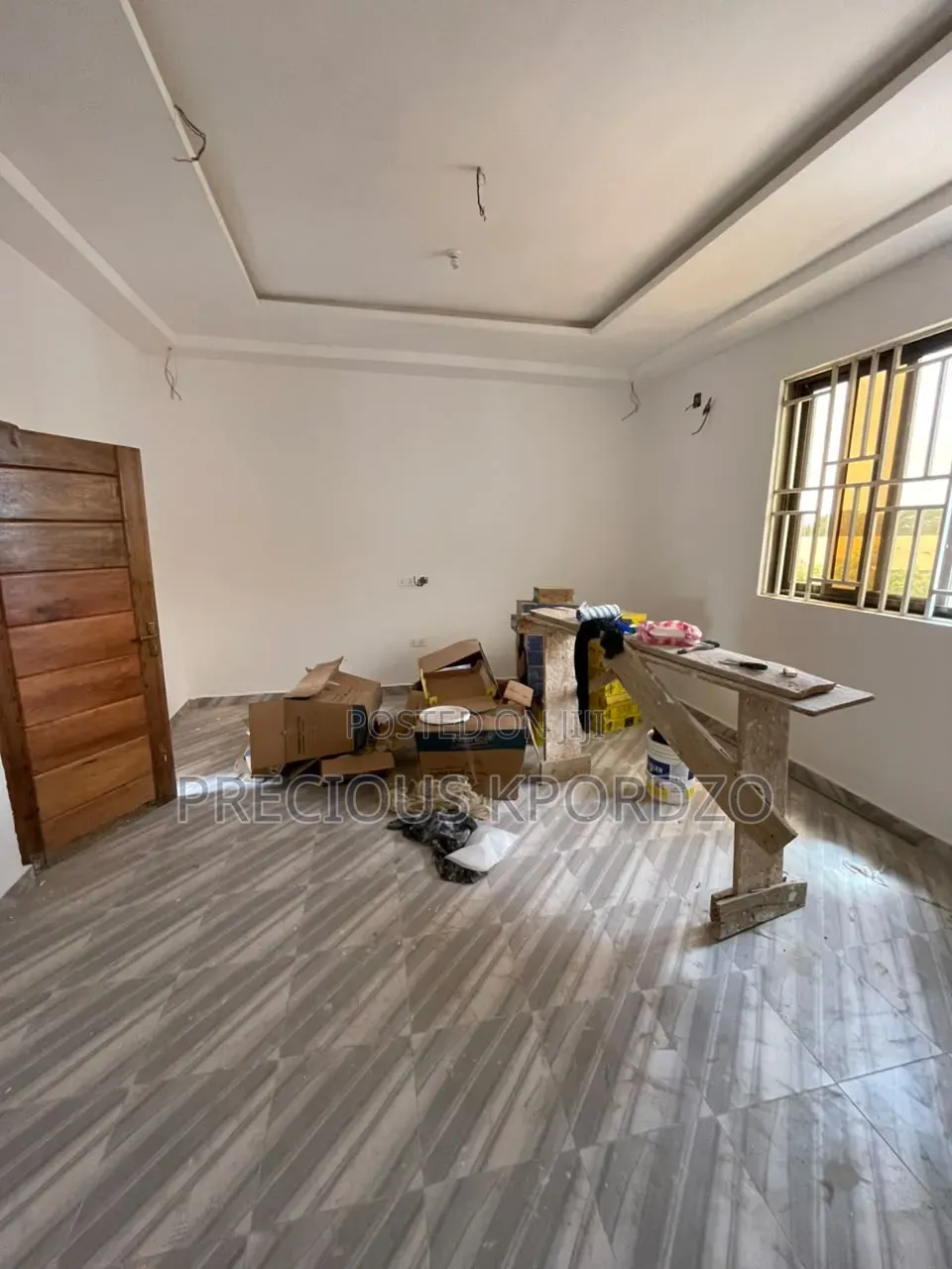 1bdrm Room & Parlour in Commandos Adenta for rent in Commandos