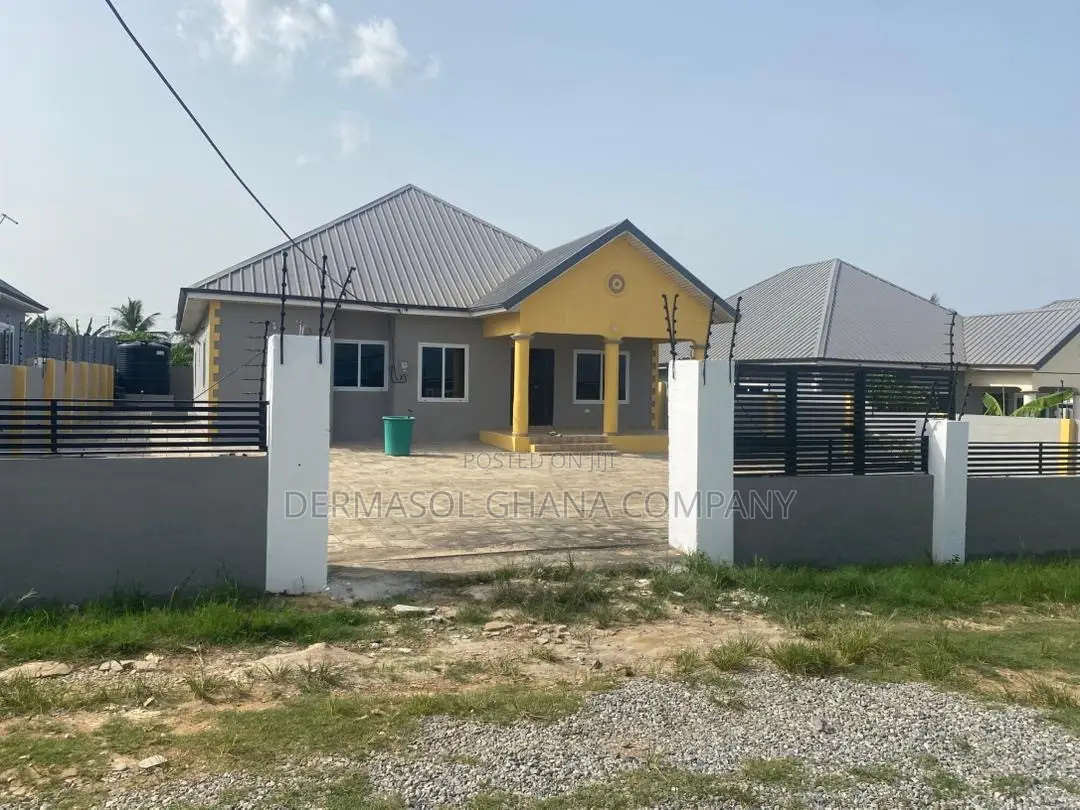 3bdrm House in Adom Estate/Obolo, Kasoa for rent in Kasoa