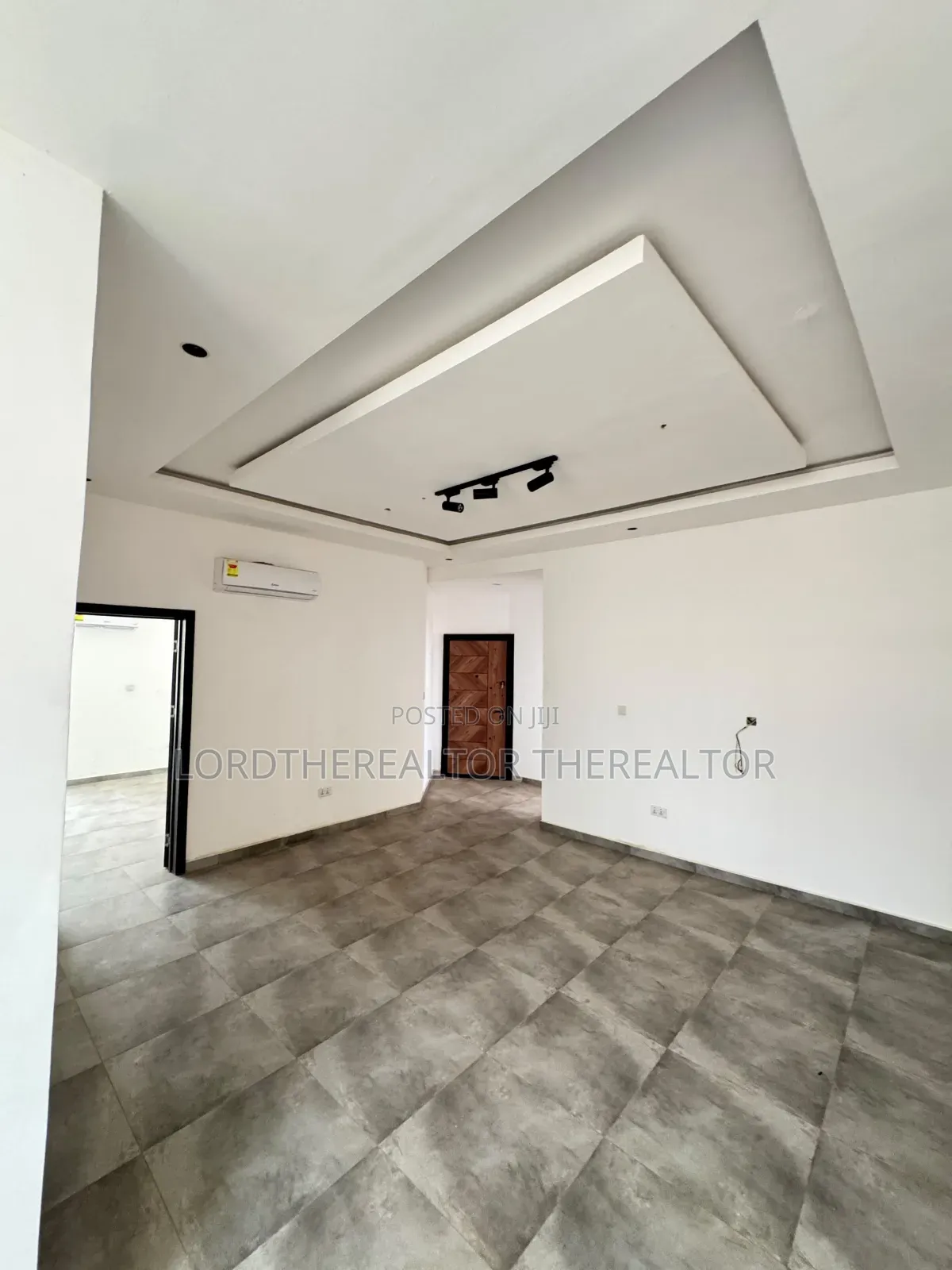 4bdrm Duplex in Pokuase for rent in Pokuase