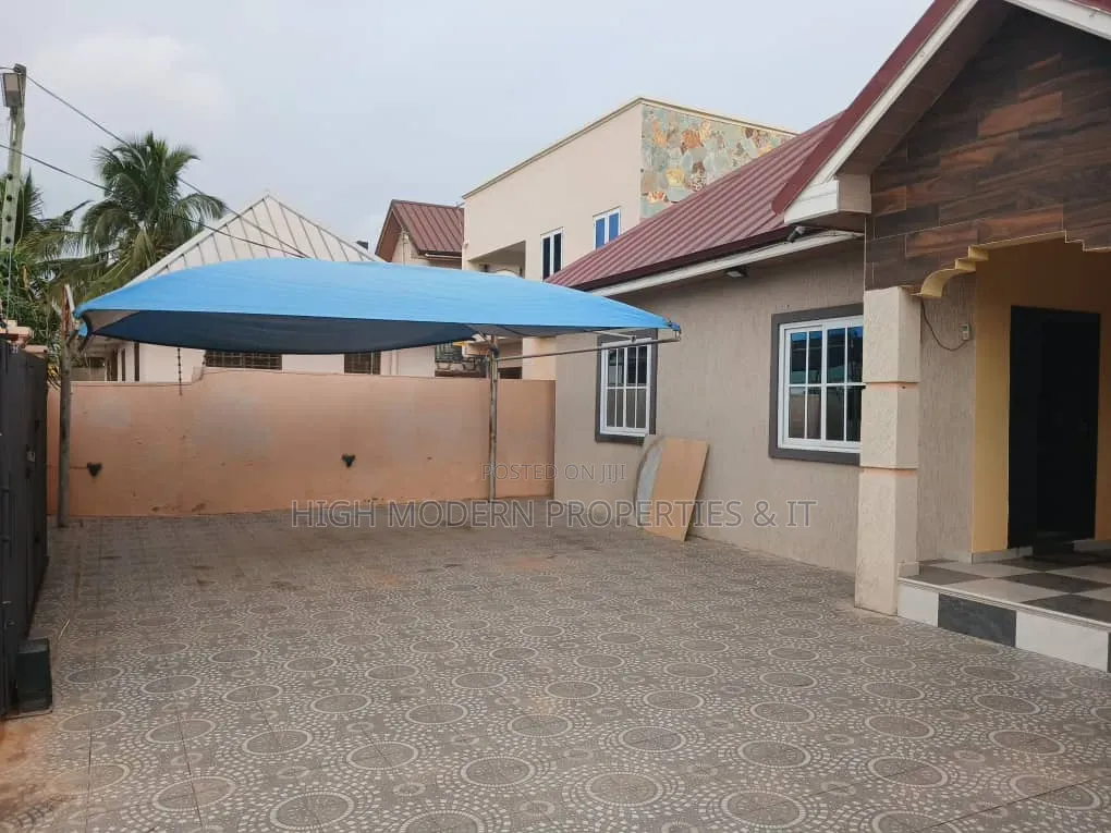3bdrm House in Lashibi, Teshie for rent in Teshie