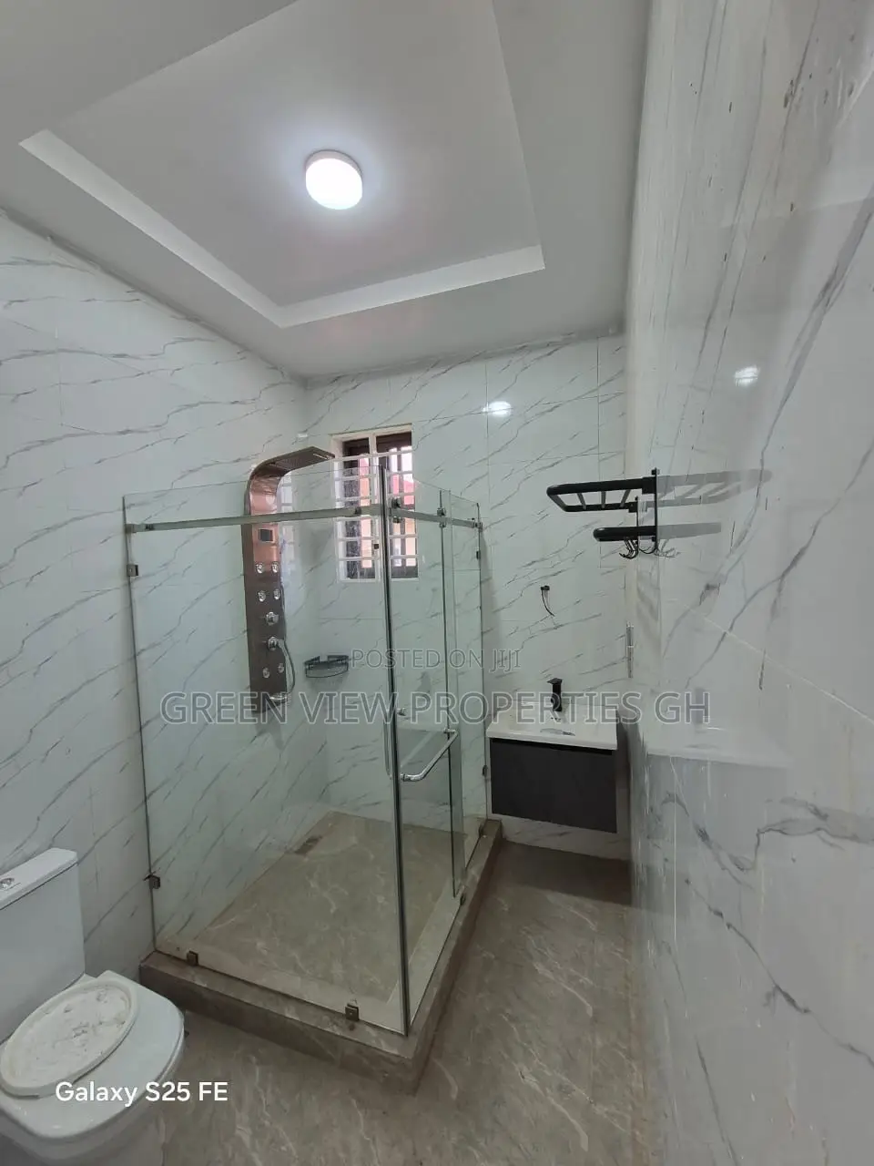 3bdrm Duplex in Amasaman for sale in Amasaman