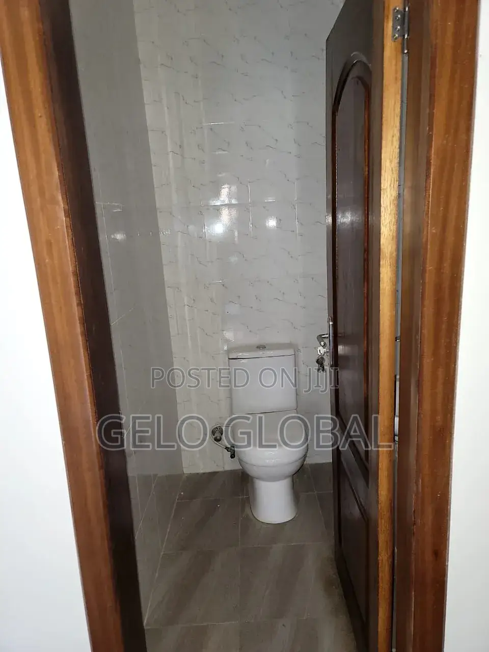 2bdrm Apartment in Kumsark, East Legon for sale in East Legon