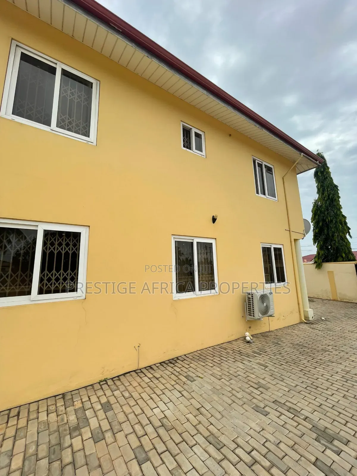 4bedrooms Self Compound Furnished in Mile 7