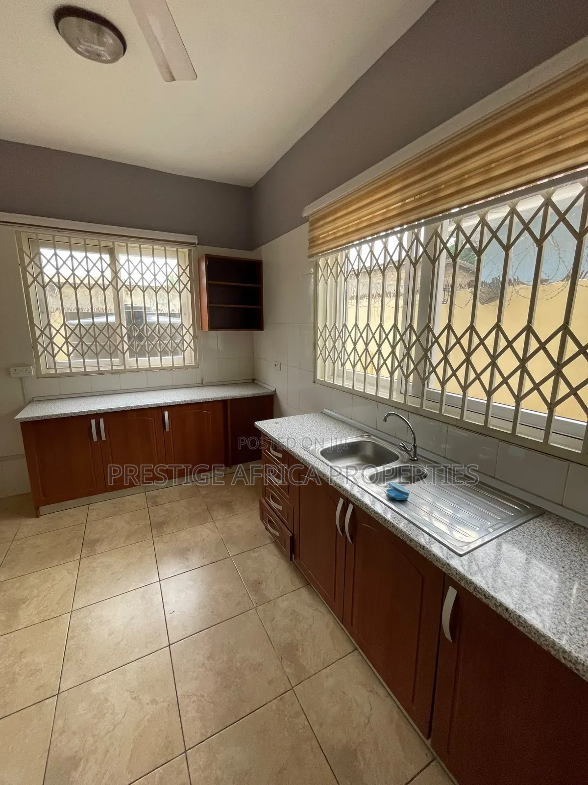 4bedrooms Self Compound Furnished in Mile 7