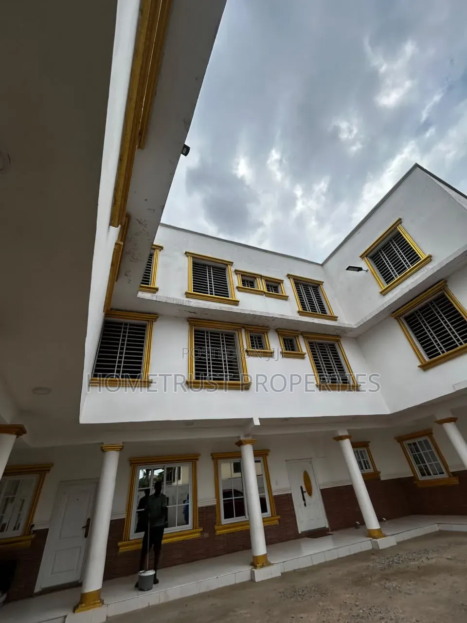 32 Bedroom Hotel for Sale at Odorkor in Hibbury