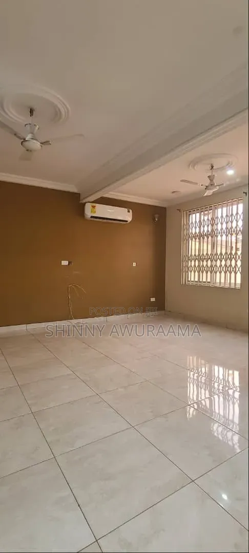 3bdrm House in Lakeside Community 7 for rent in Lake Side Estate