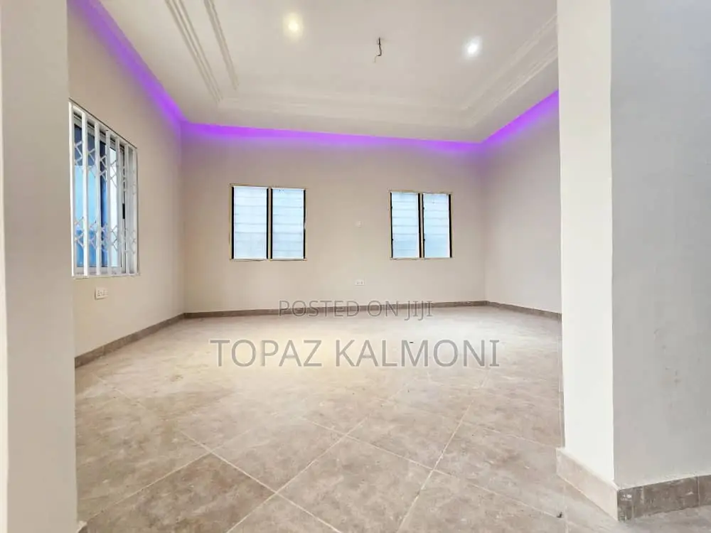 2bdrm House in Nsawam Adoagyiri Municipal for sale in Nsawam Adoagyiri Municipal