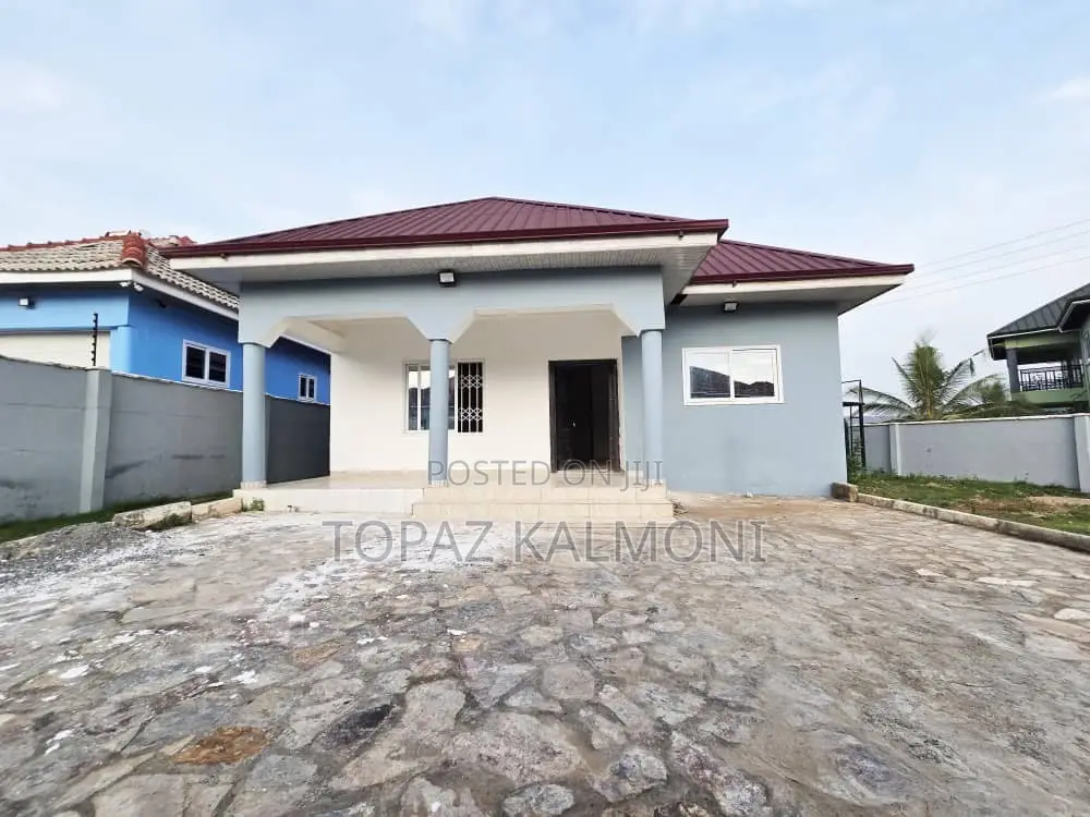 2bdrm House in Nsawam Adoagyiri Municipal for sale in Nsawam Adoagyiri Municipal