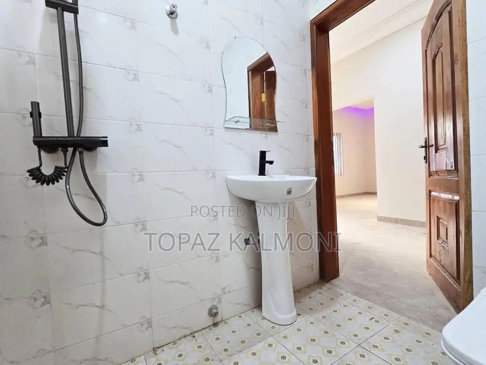 2bdrm House in Nsawam Adoagyiri Municipal for sale in Nsawam Adoagyiri Municipal