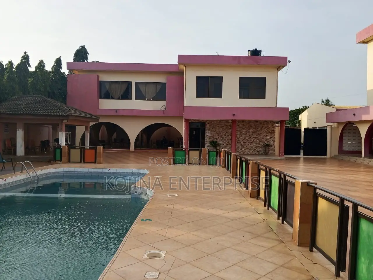Executive 24-Room Hotel for Sale – Tema Community 5 in Community 25