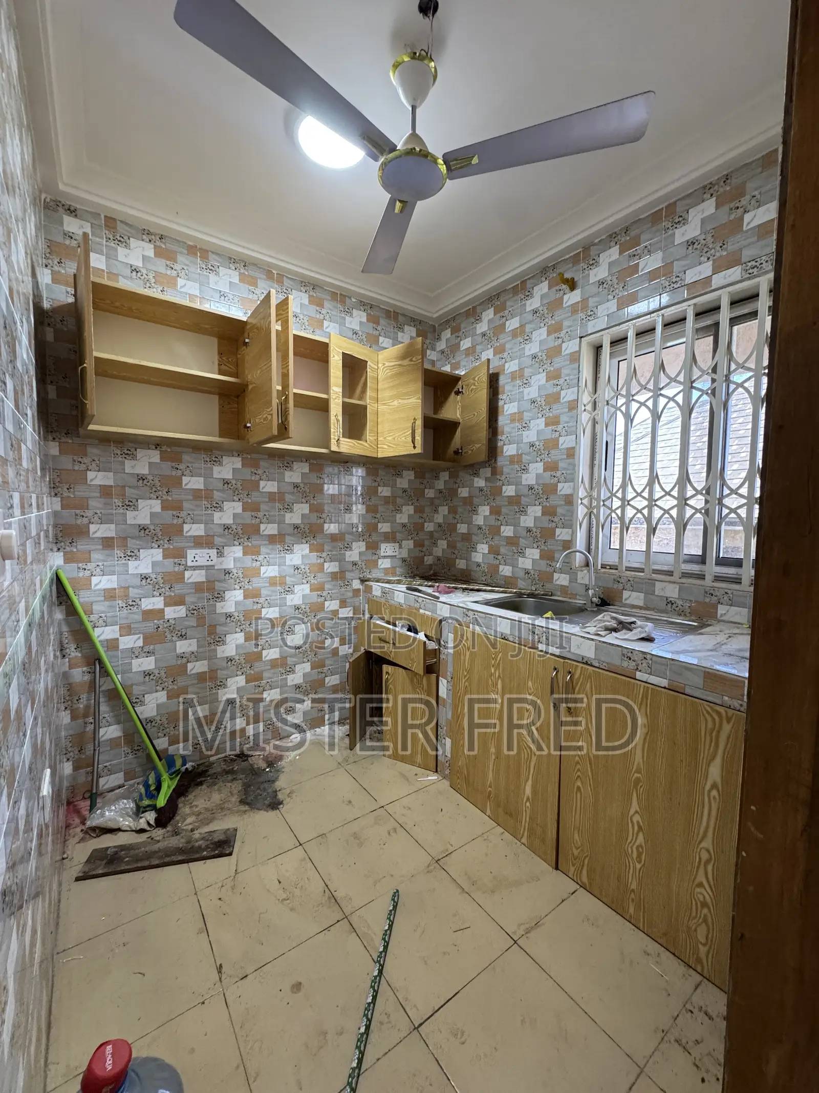 1bdrm Apartment in Broadcasting, Weija for rent in Weija