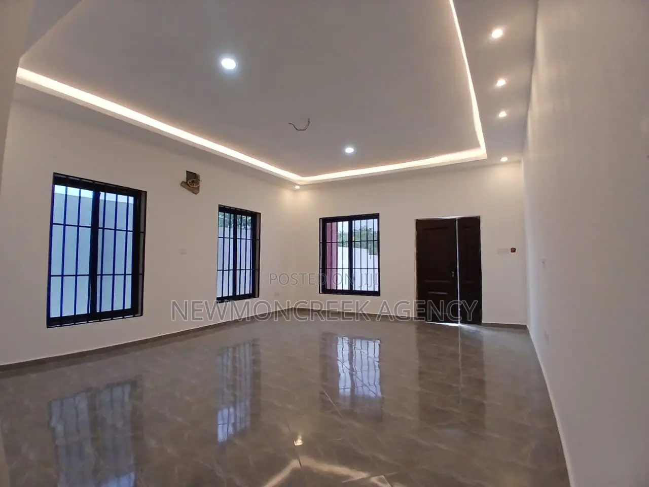 3bdrm Bungalow in Oyarifa, Accra Metropolitan for sale in Accra Metropolitan