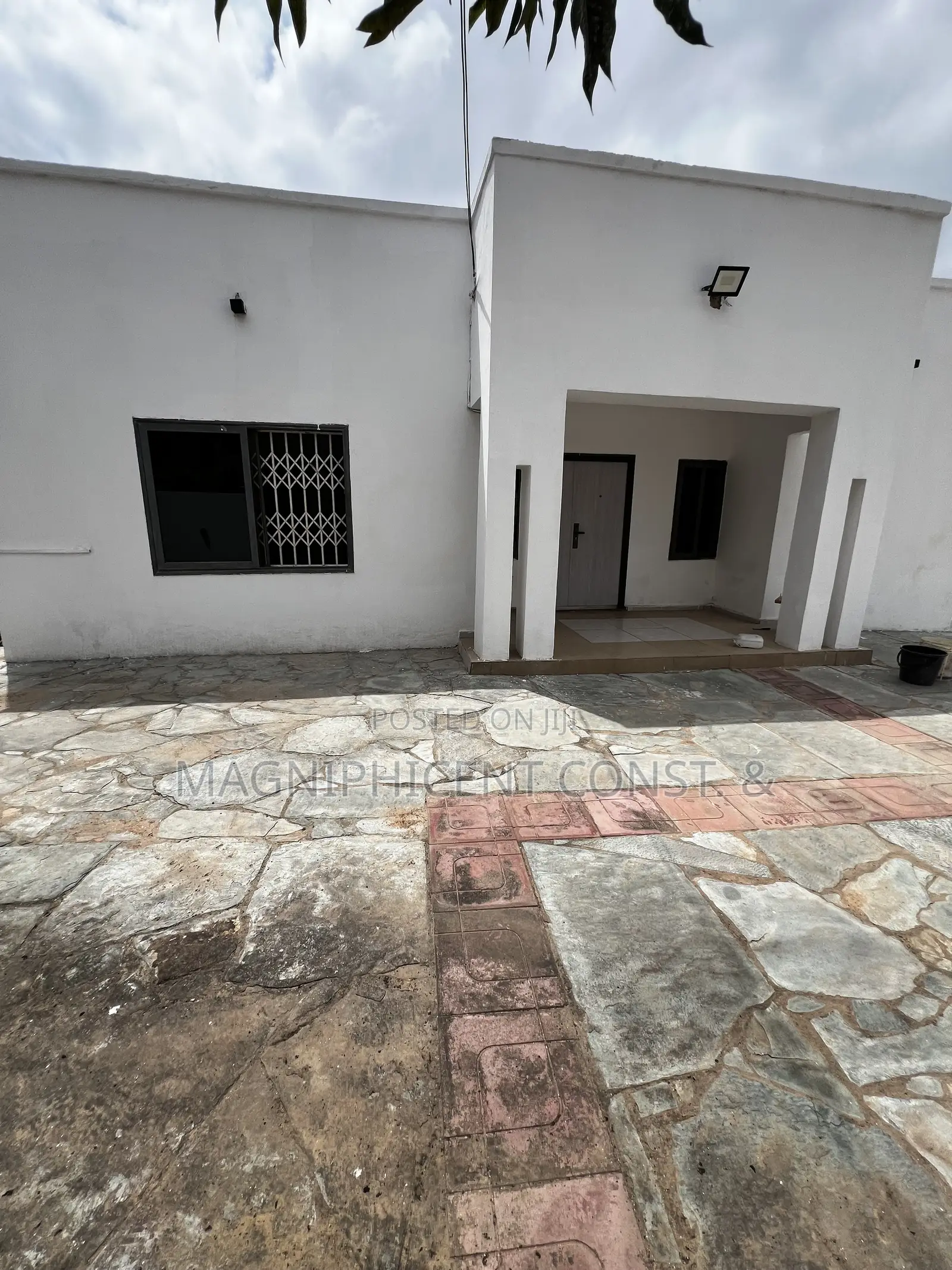 3bdrm House in Hills Estate, Ashaley Botwe for rent in Ashaley Botwe