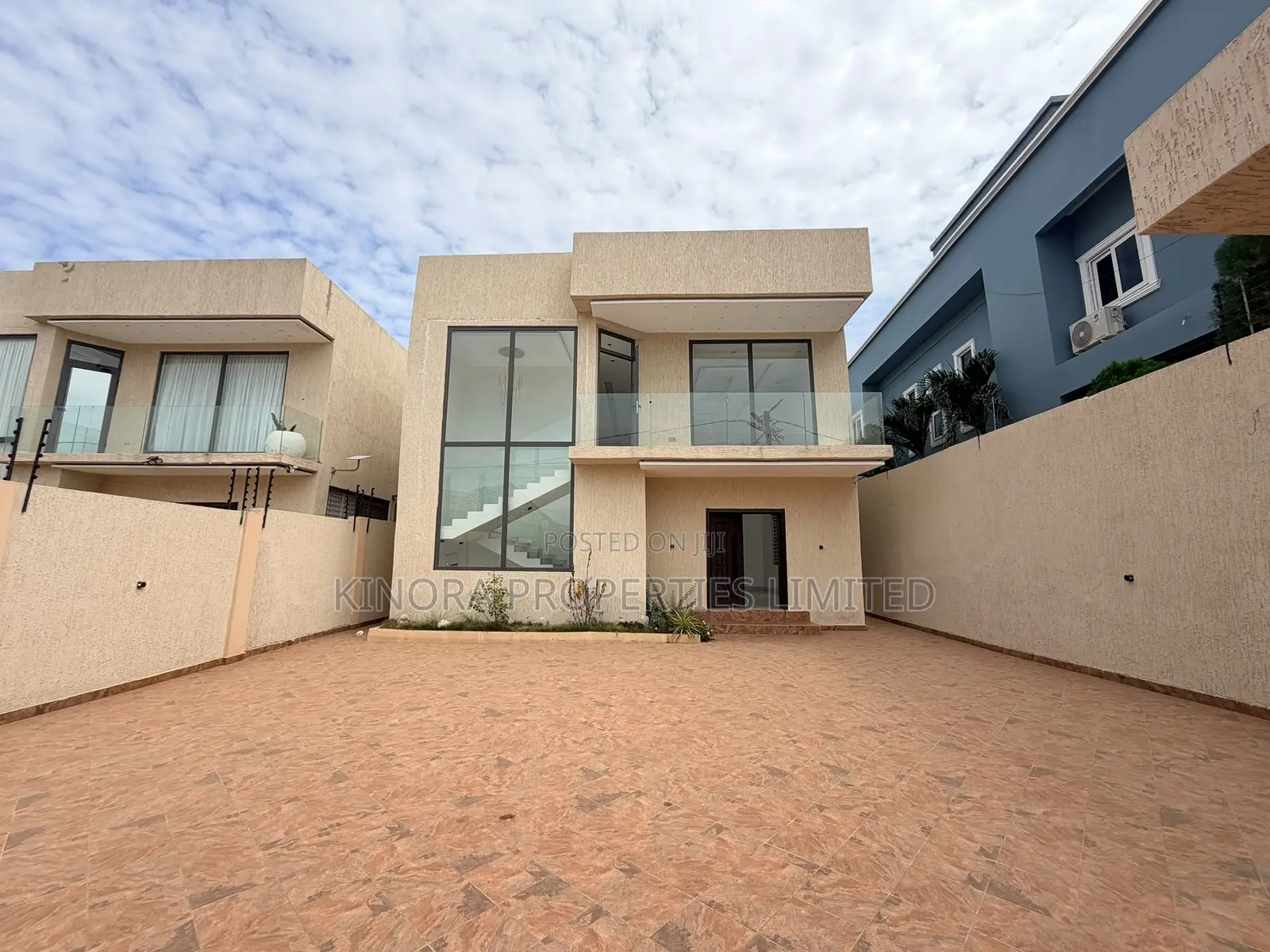 5bdrm Duplex in East Legon Ogbojo, Greater Accra for sale in Greater Accra