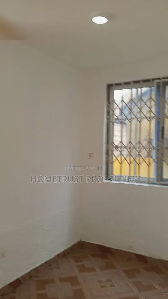 12bdrm Apartment in Ablekuma Joma, Pentecost for sale in Pentecost