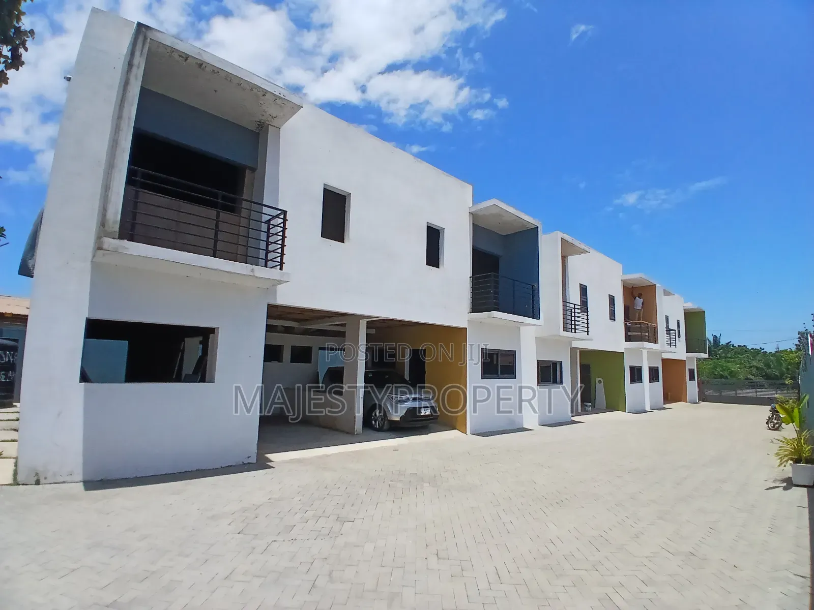 2bdrm Apartment in Batsona, Baatsona Total for sale in Baatsona Total