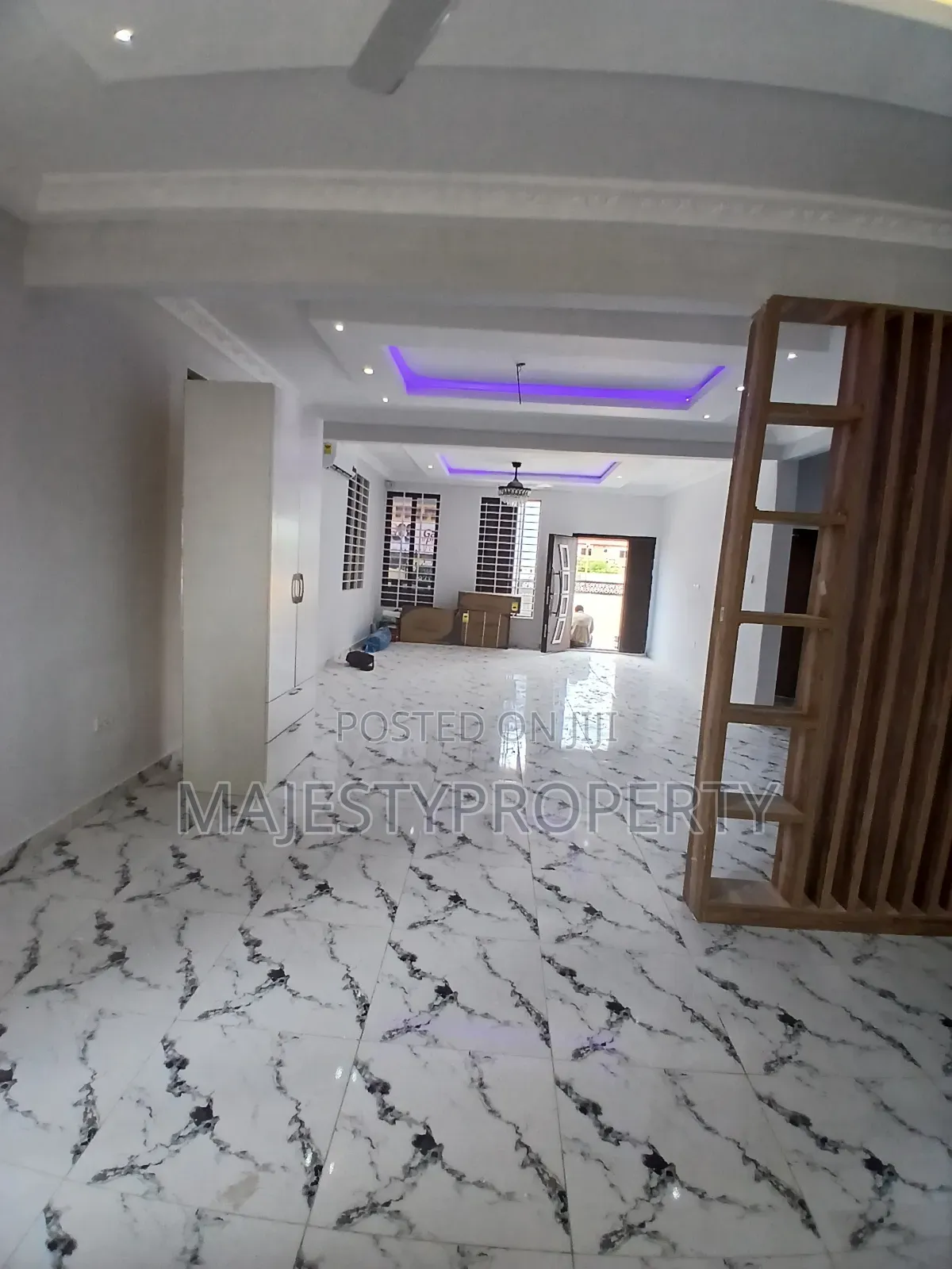 4bdrm House in Batsona, Baatsona Total for sale in Baatsona Total