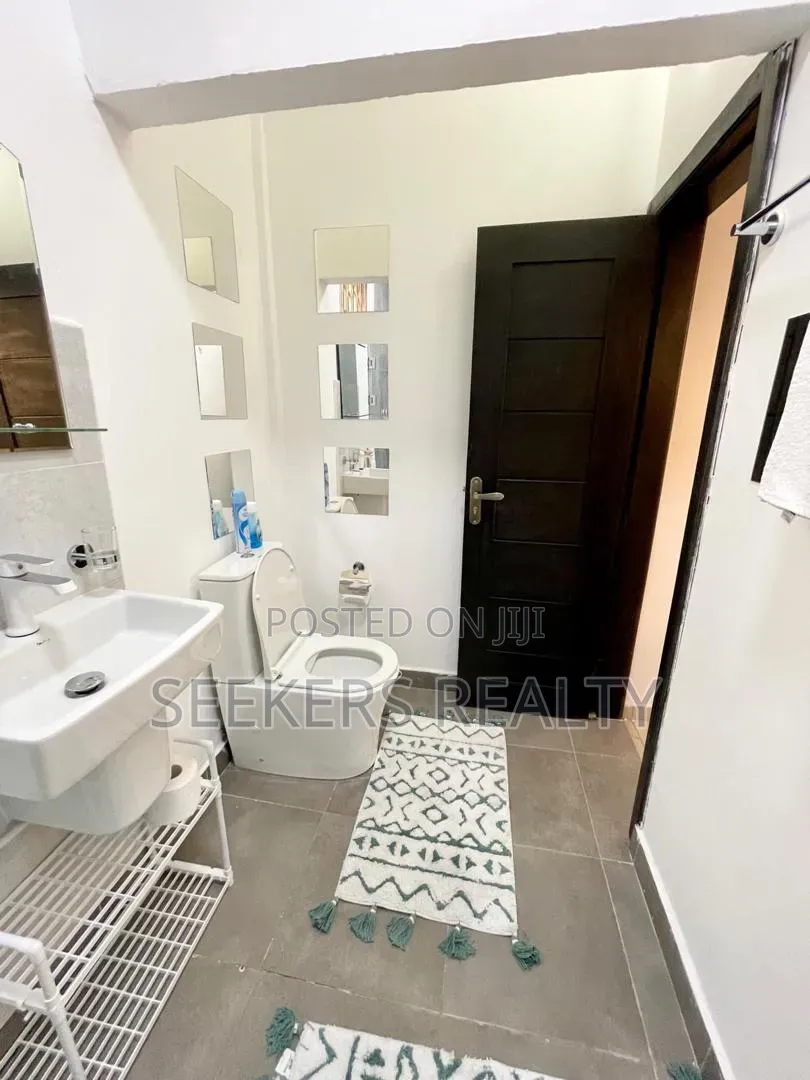 Furnished 2bdrm Apartment in Seekers Realty, Labone SHS Area for rent in Labone SHS Area