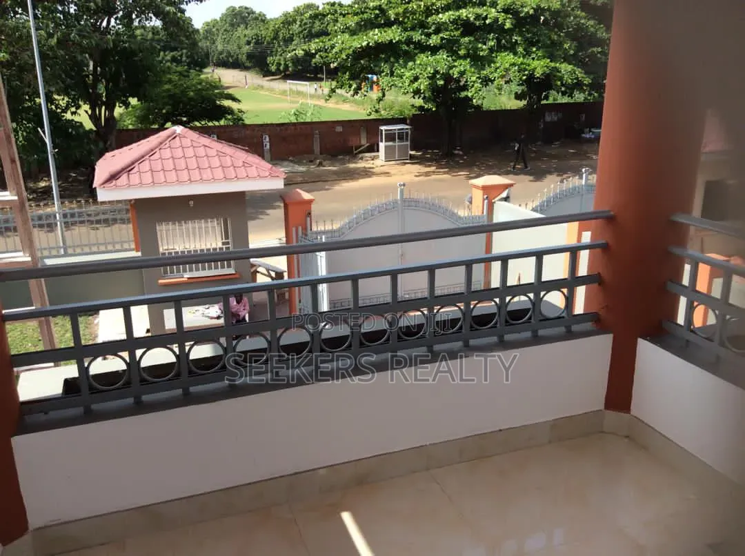 4bdrm House in Seekers Realty, Labone SHS Area for rent in Labone SHS Area