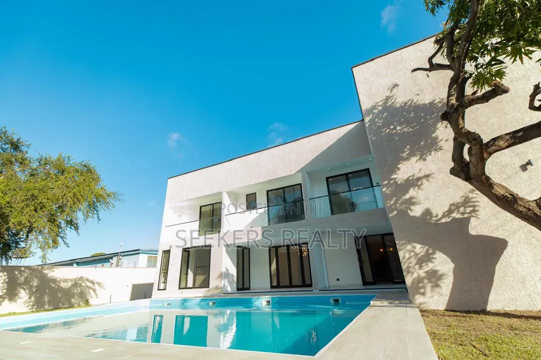 12bdrm House in Seekers Realty, US Embassy Area for sale in US Embassy Area