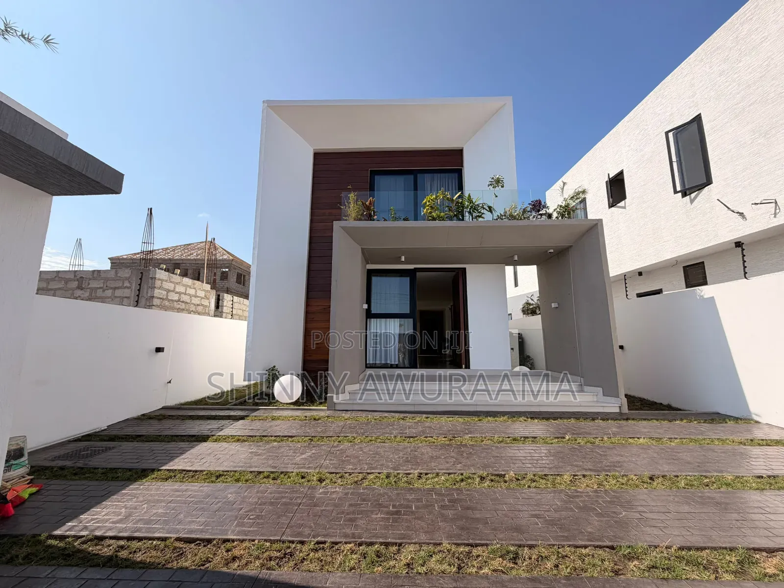 4bdrm House in East Legon Hills, School Junction for sale in School Junction