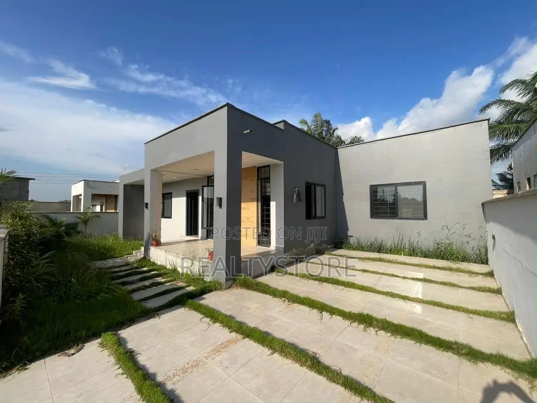 3bdrm House in Cozy Home, Accra Metropolitan for sale in Accra Metropolitan