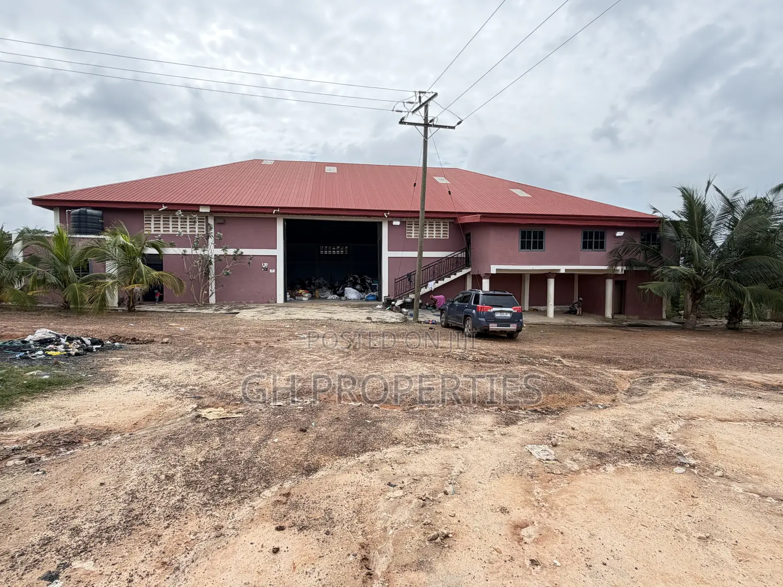 Warehouse for Sale at Kaase Oti Area. in Kumasi Metropolitan