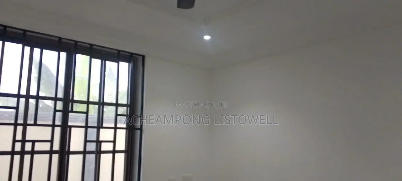 5bdrm House in Pokuase for rent in Pokuase