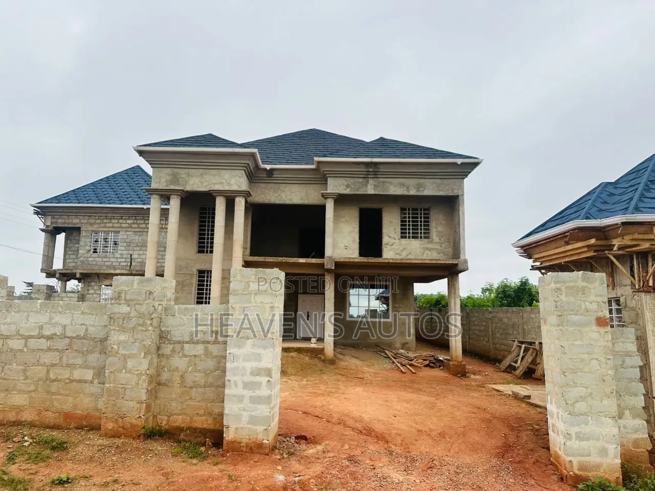 7bdrm Mansion in Asoreba Estate, Nsawam Adoagyiri Municipal for sale in Nsawam Adoagyiri Municipal