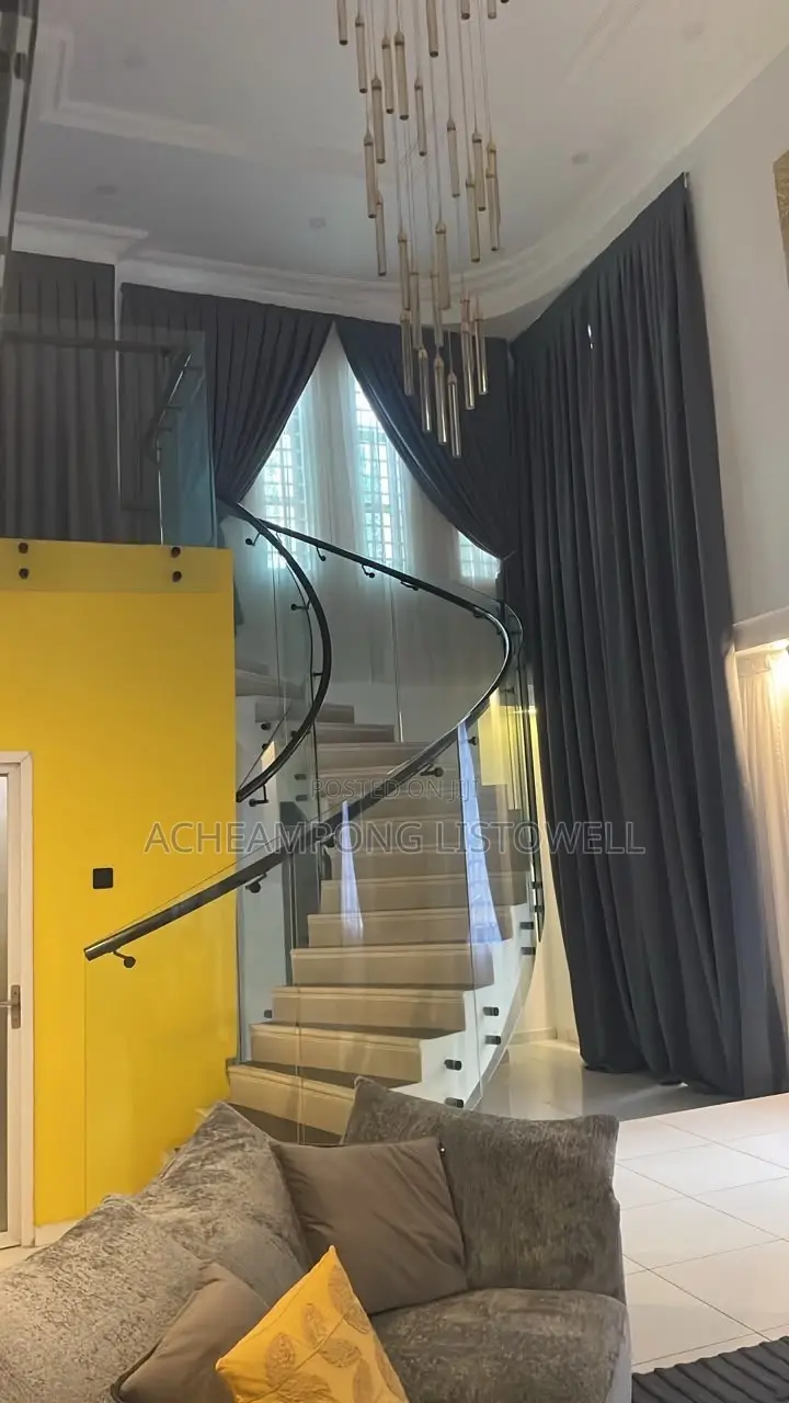 Furnished 4bdrm Mansion in I’M, MacCharty Hills for rent in MacCharty Hills