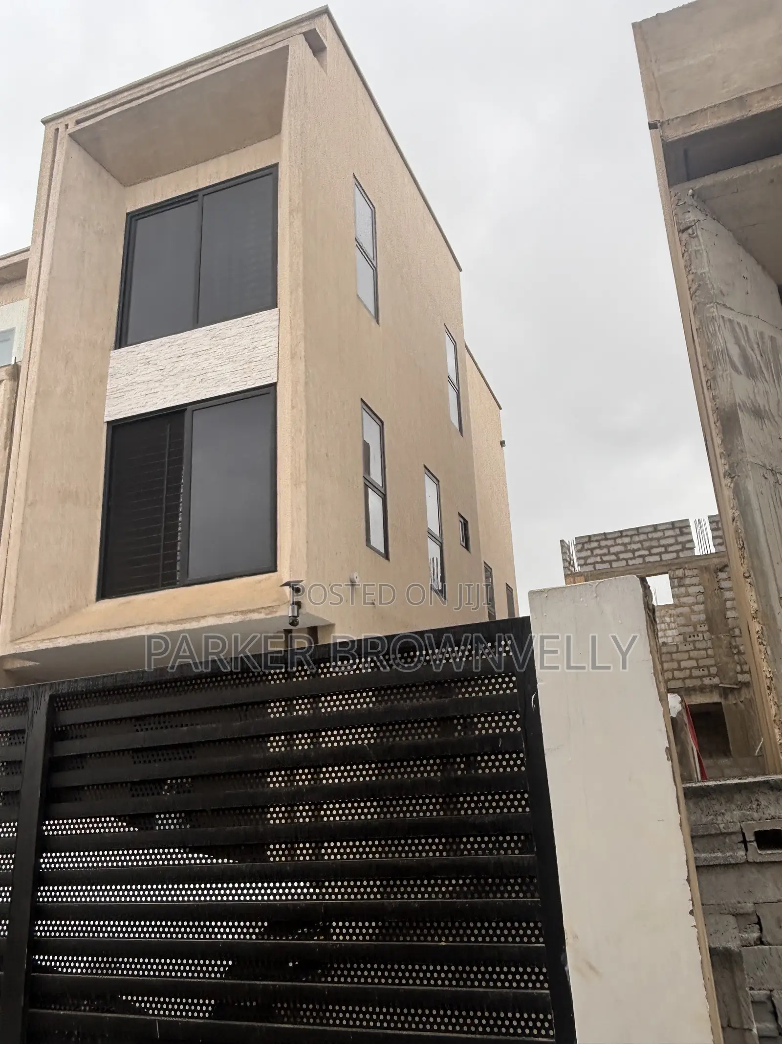 Furnished 4bdrm House in Police Station for sale in Police Station