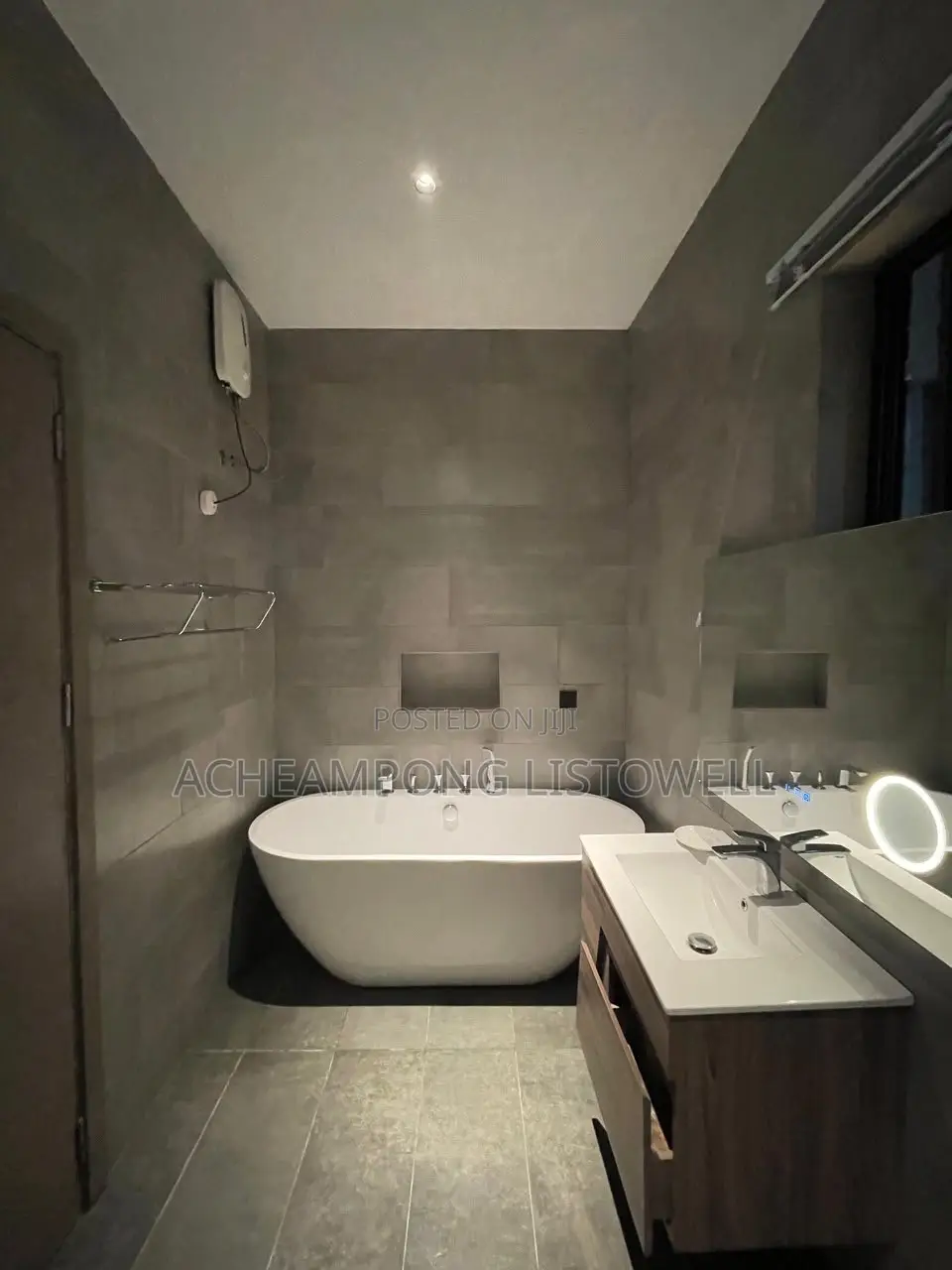 3bdrm Duplex in Ashaley Botwe for rent in Ashaley Botwe