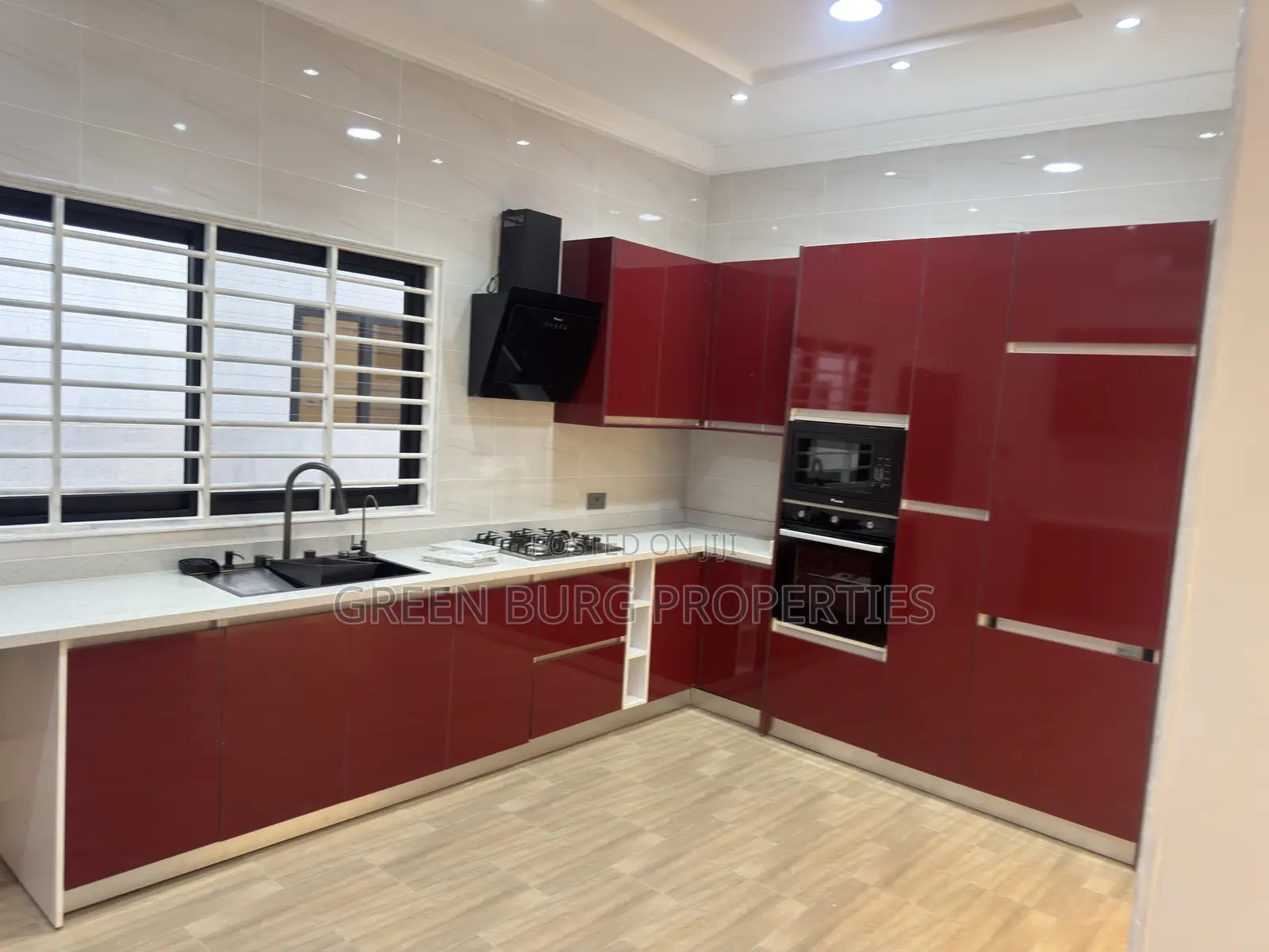 3bdrm House in Green, Oyarifa for sale in Oyarifa