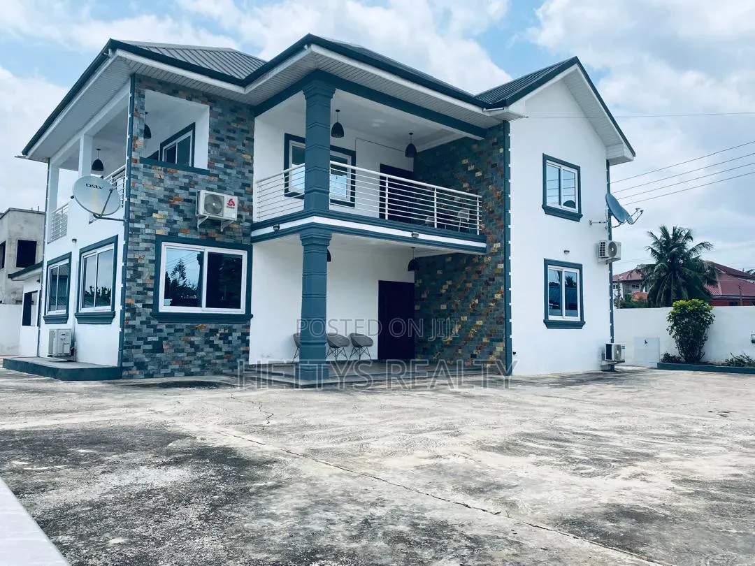 5bdrm House in North Legon for sale in North Legon