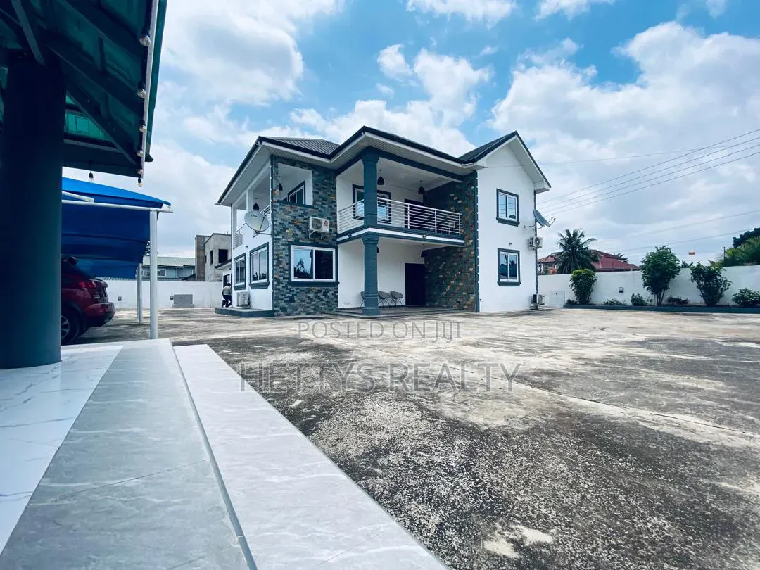 5bdrm House in North Legon for sale in North Legon