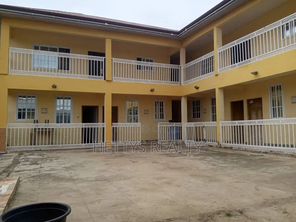 12bdrm House in CP for sale in CP