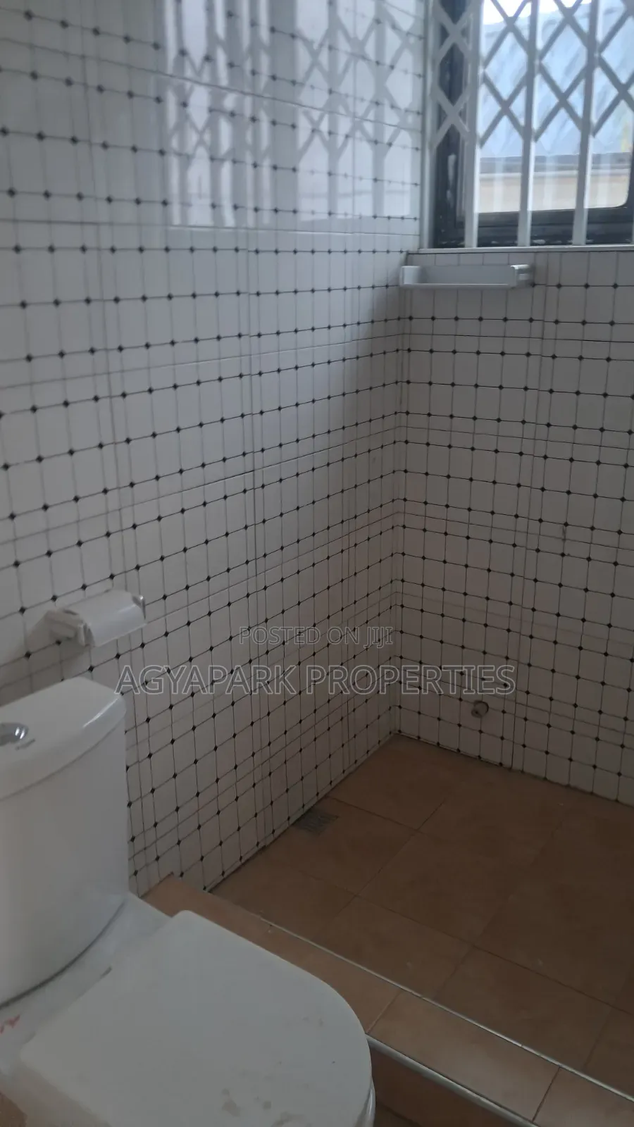 2bdrm Apartment in Doblogono, Amasaman for rent in Amasaman