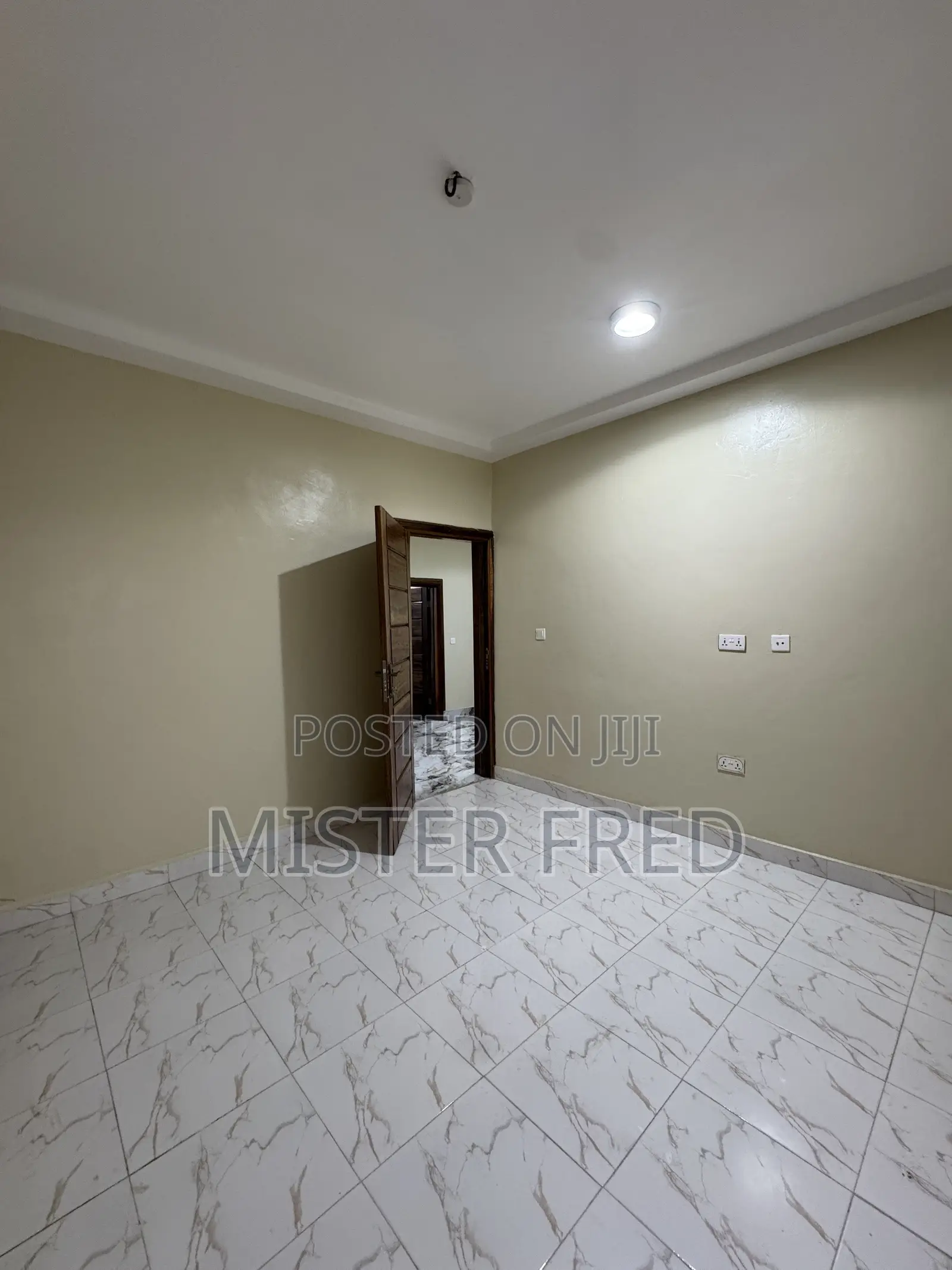 3bdrm Apartment in Ayalolo, Weija for rent in Weija