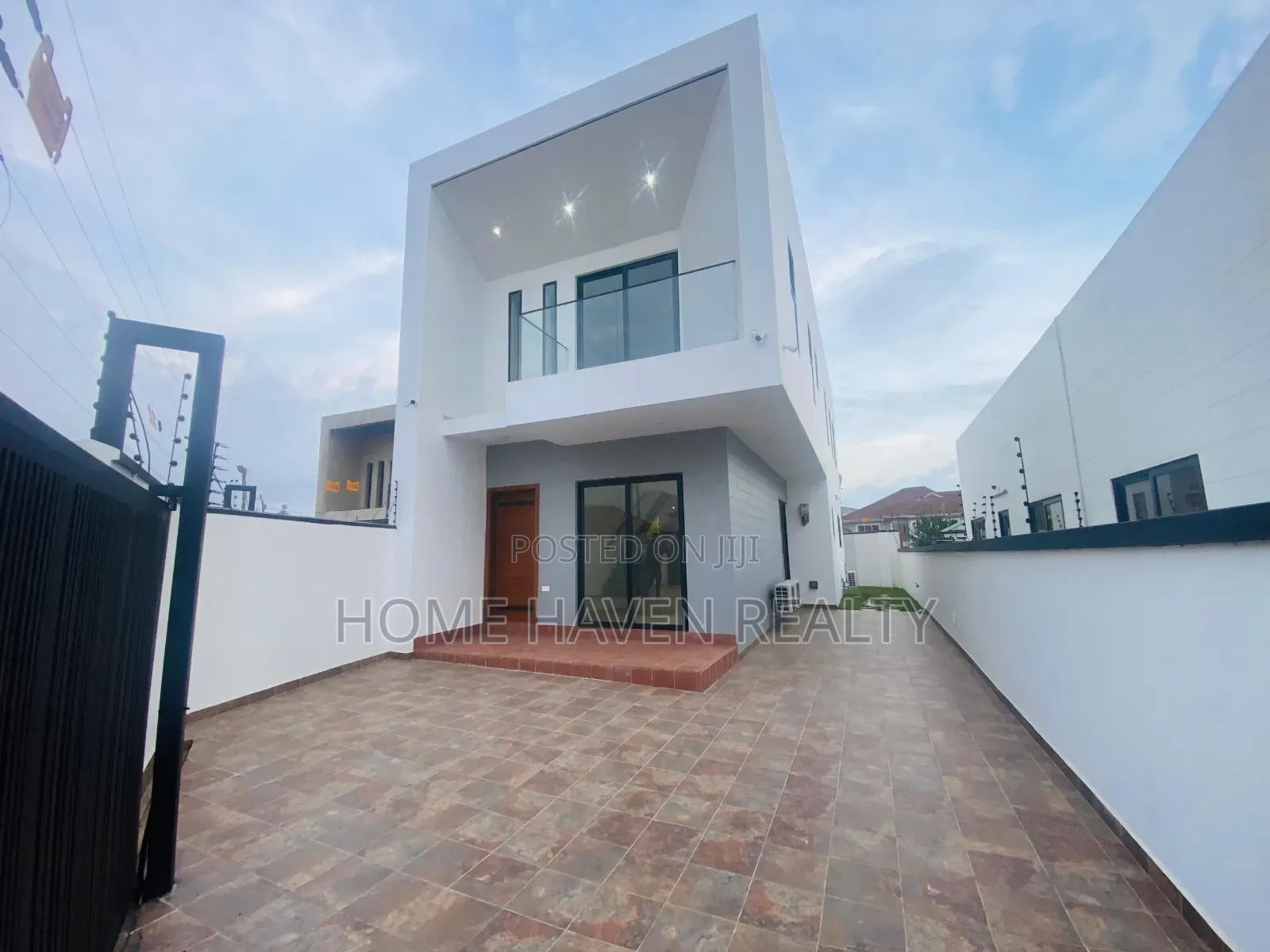 2bdrm House in Spintex Coastal, Baatsona Total for sale in Baatsona Total