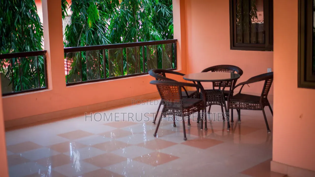 Furnished 4bdrm Duplex in Maccharty Hills for rent in MacCharty Hills